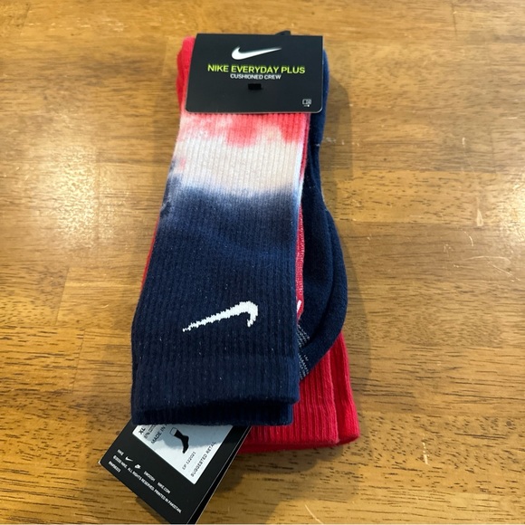 Nike Mens 2 Pair Crew Socks XL Red White Blue Patriotic Olympic DQ4046 902 New - Picture 1 of 6